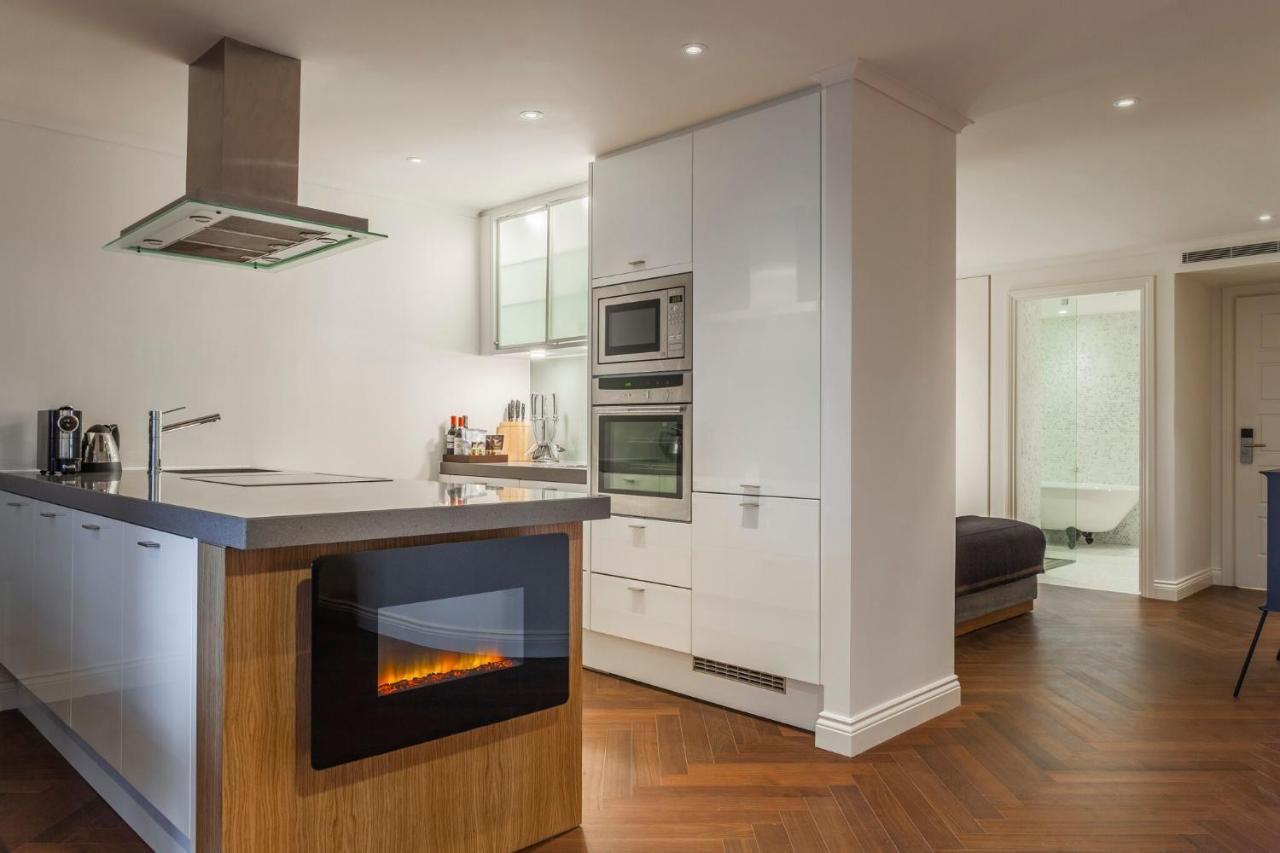 מלון The Roseate רדינג מראה חיצוני תמונה A modern kitchen